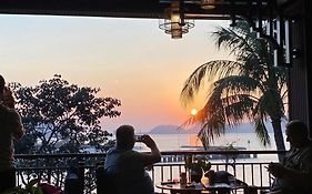 Le Pont Bungalow Cat Ba